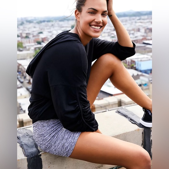 NWOT FP Movement Prajna Bike Shorts Heather Grey - Picture 10 of 12